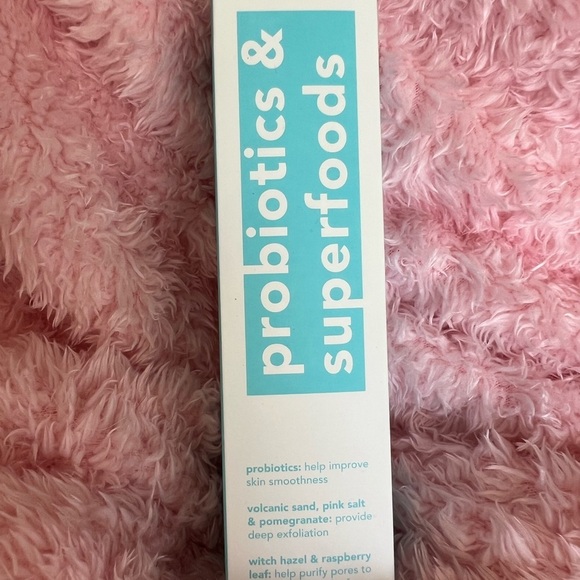 TULA Skincare So Poreless Deep Exfoliating Scrub - Picture 12 of 15